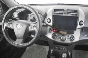 Внедорожник Toyota RAV4 2010 года, 1359000 рублей, Кемерово