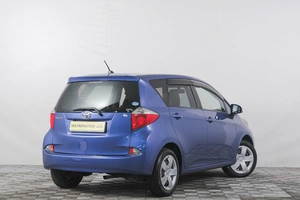 Хетчбэк Toyota Ractis 2010 года, 879000 рублей, Кемерово