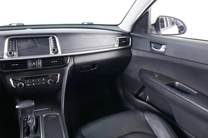 Седан Kia K5 2019 года, 1699000 рублей, Пермь