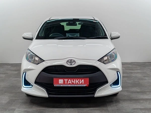 Хетчбэк Toyota Yaris 2020 года, 1290000 рублей, Красноярск