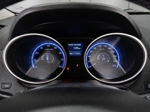 Внедорожник Hyundai ix35 2011 года, 1131000 рублей, Тюмень