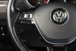 Внедорожник Volkswagen Tiguan 2017 года, 2119000 рублей, Тюмень