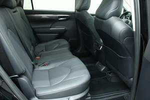 Внедорожник Toyota Highlander 2026 года, 5350000 рублей, Красноярск