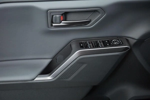 Внедорожник Toyota RAV4 2026 года, 4049000 рублей, Красноярск