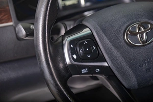 Седан Toyota Camry 2018 года, 1899000 рублей, Томск