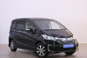 Минивэн Honda Freed 2015 года, 1499000 рублей, Омск