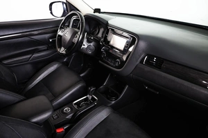 Внедорожник Mitsubishi Outlander 2016 года, 1959000 рублей, Пермь