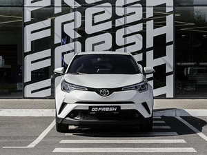 Внедорожник Toyota C-HR 2018 года, 2399000 рублей, Волгоград