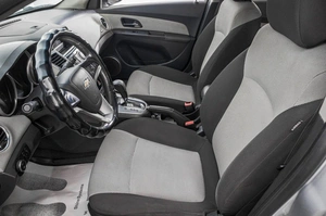 Хетчбэк Chevrolet Cruze 2012 года, 799000 рублей, Барнаул
