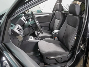 Седан Opel Astra 2013 года, 599000 рублей, Воронеж
