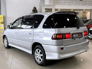 Минивэн Toyota Ipsum 2000 года, 597000 рублей, Солонцы