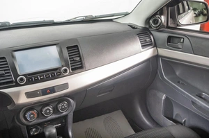 Седан Mitsubishi Lancer 2012 года, 869000 рублей, Томск