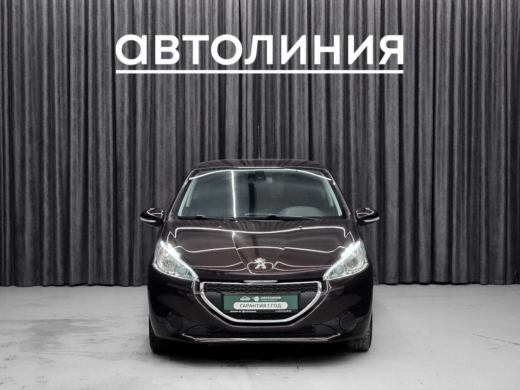 Хетчбэк Peugeot 208 2013 года, 649000 рублей, Красноярск
