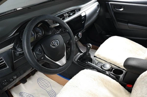 Седан Toyota Corolla 2013 года, 1169000 рублей, Тюмень