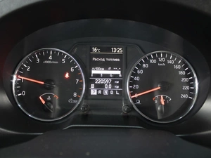 Внедорожник Nissan X-Trail 2011 года, 1275000 рублей, Омск