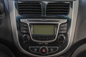 Седан Hyundai Solaris 2012 года, 829000 рублей, Челябинск