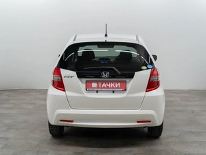 Хетчбэк Honda Fit 2011 года, 850000 рублей, Красноярск