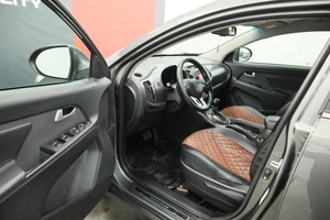 Внедорожник Kia Sportage 2011 года, 1500000 рублей, Курск