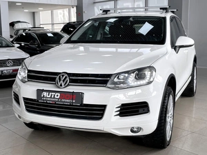 Внедорожник Volkswagen Touareg 2011 года, 1997000 рублей, Солонцы