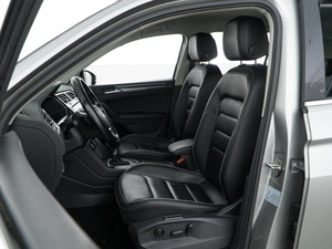 Внедорожник Volkswagen Tiguan 2018 года, 2613040 рублей, Москва