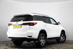 Внедорожник Toyota Fortuner 2018 года, 2699000 рублей, Пермь