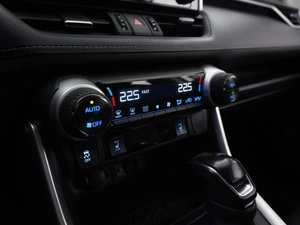Внедорожник Toyota RAV4 2020 года, 3149077 рублей, Москва