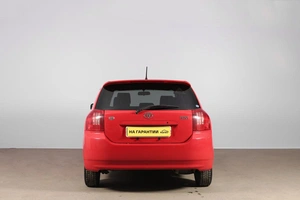 Хетчбэк Toyota Corolla Runx 2003 года, 659000 рублей, Новосибирск