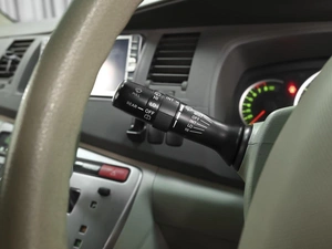 Минивэн Toyota Isis 2011 года, 999000 рублей, Ставрополь