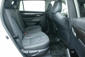 Внедорожник Toyota Highlander 2025 года, 5900000 рублей, Красноярск