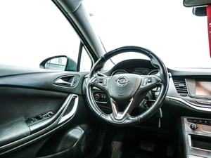 Универсал Opel Astra 2019 года, 1670000 рублей, Красноярск