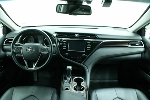Седан Toyota Camry 2019 года, 3130000 рублей, Красноярск