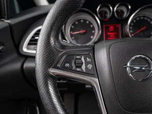 Хетчбэк Opel Astra 2014 года, 865000 рублей, Краснодар