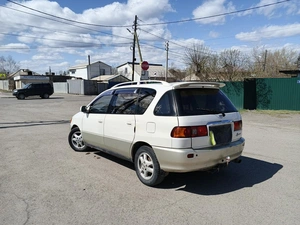 Минивэн Toyota Ipsum 1998 года, 269000 рублей, Красноярск