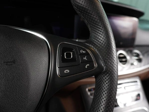 Седан Mercedes-benz E-класс 2017 года, 3329000 рублей, Воронеж
