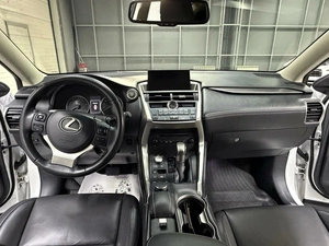 Внедорожник Lexus NX 2015 года, 3097000 рублей, Красноярск