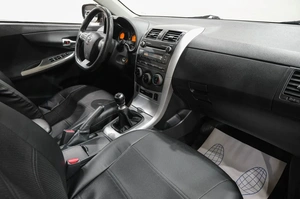 Седан Toyota Corolla 2011 года, 979000 рублей, Новокузнецк
