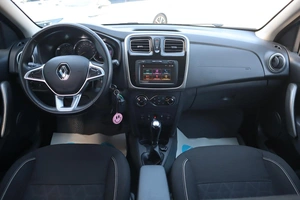 Хэтчбек Renault Sandero 2018 года, 1070000 рублей, Мирное