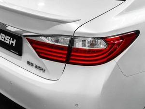 Седан Lexus ES 2013 года, 2230554 рублей, Тюмень