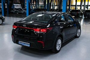 Седан Kia Rio 2018 года, 1538000 рублей, Солонцы