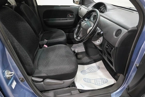 Минивэн Toyota Sienta 2012 года, 859000 рублей, Новокузнецк