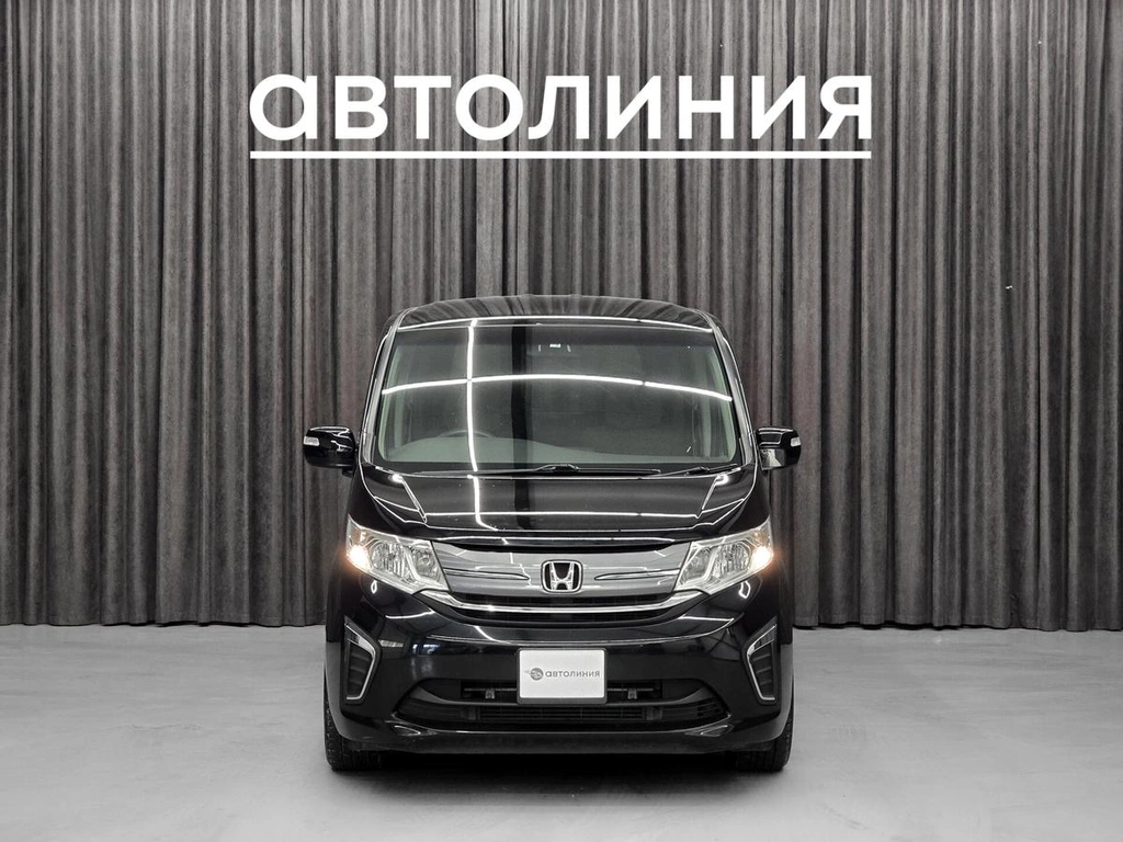 Минивэн Honda Stepwgn 2016 года, 1620000 рублей, Красноярск