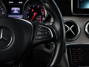 Хетчбэк Mercedes-benz A-класс 2015 года, 1649055 рублей, Москва