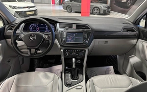 Внедорожник Volkswagen Tiguan Allspace 2017 года, 2597000 рублей, Красноярск