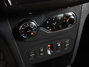 Хетчбэк Renault Sandero Stepway 2016 года, 949000 рублей, Воронеж