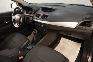 Седан Renault Fluence 2011 года, 559000 рублей, Челябинск