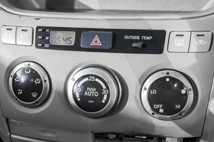 Минивэн Toyota Noah 2003 года, 959000 рублей, Барнаул