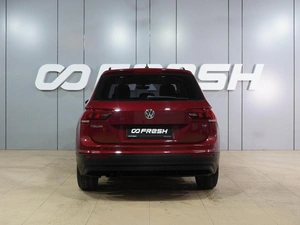 Внедорожник Volkswagen Tiguan 2017 года, 2189000 рублей, Воронеж