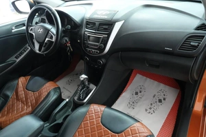 Хетчбэк Hyundai Solaris 2015 года, 939000 рублей, Омск