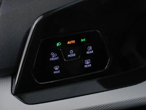Хетчбэк Volkswagen Golf 2022 года, 2974444 рублей, Москва