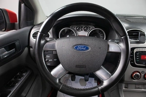 Хетчбэк Ford Focus 2010 года, 649000 рублей, Оренбург